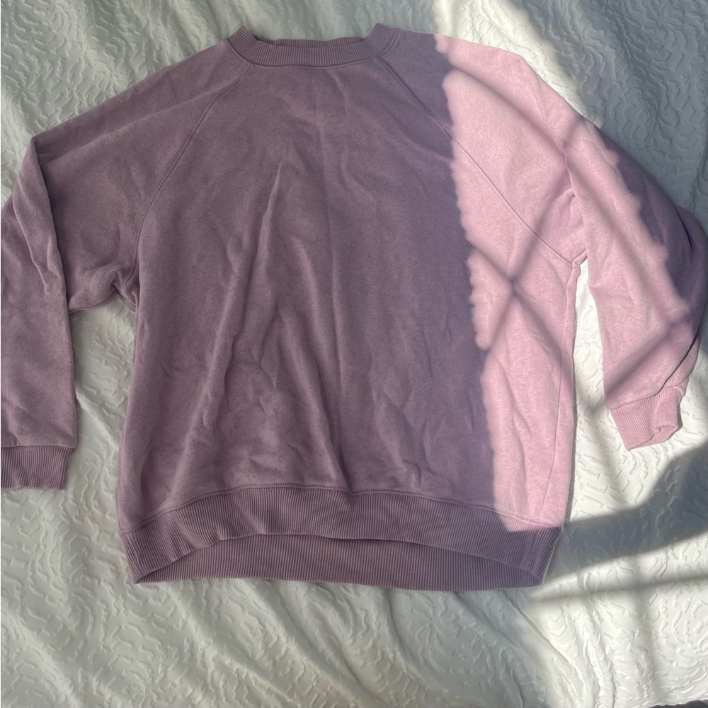American Eagle crew neck